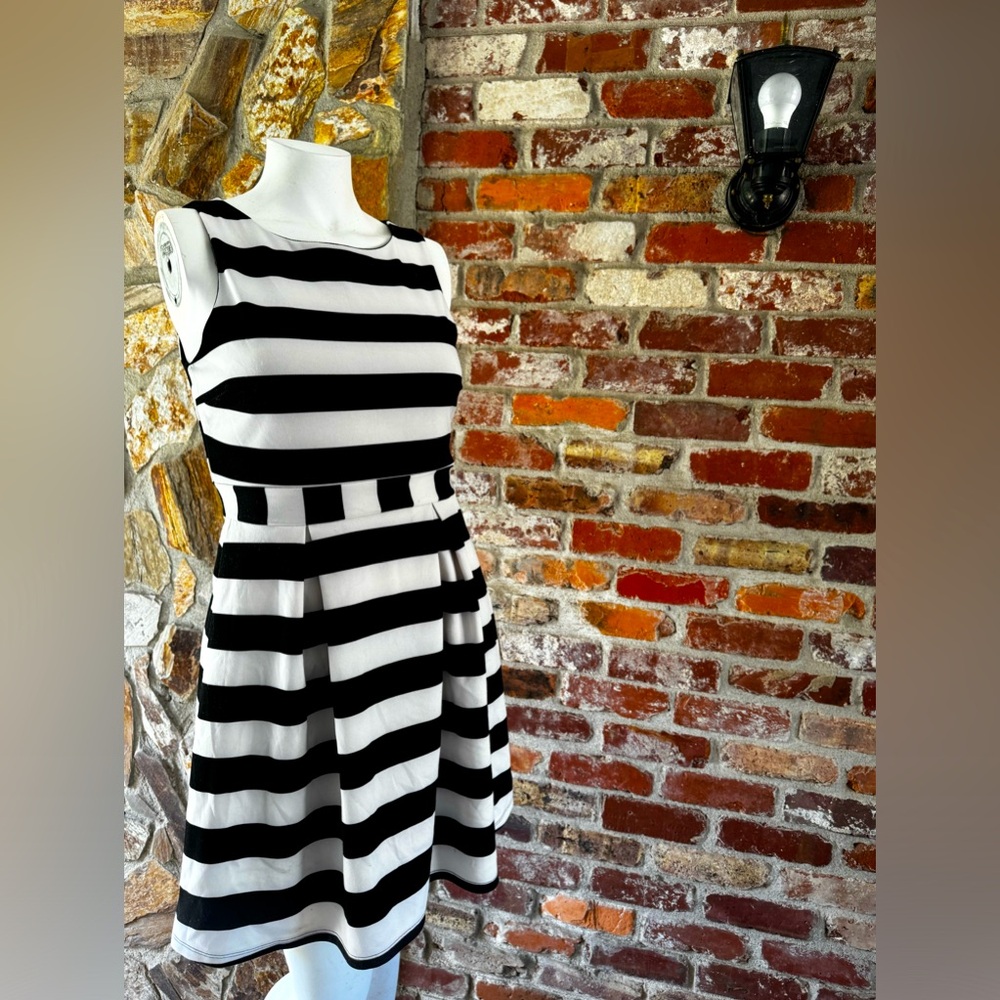 Monteau, medium, black and white striped dress, womens, like new